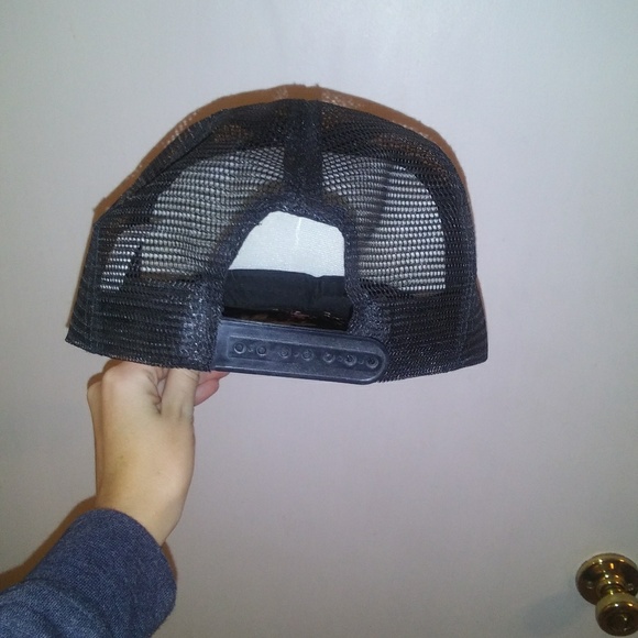 NWOT Black Floral baseball Cap - Picture 3 of 3